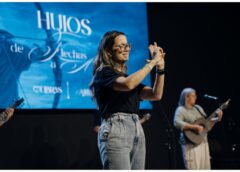 Bíblia em Libras: Abba Pai Church entra para projeto histórico de tradução para surdos