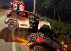 Motociclista de 21 anos morre em acidente entre carro e moto em Içara