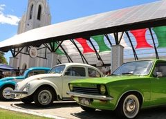 Encontro de Carros Antigos reúne clássicos e histórias de família em Cocal do Sul